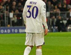 梅西与40激战拜仁分钟，最后时刻胜出胜负难料！，哈登焦点对战引发球迷热议的简单介绍