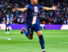  姆巴佩射门被挡 