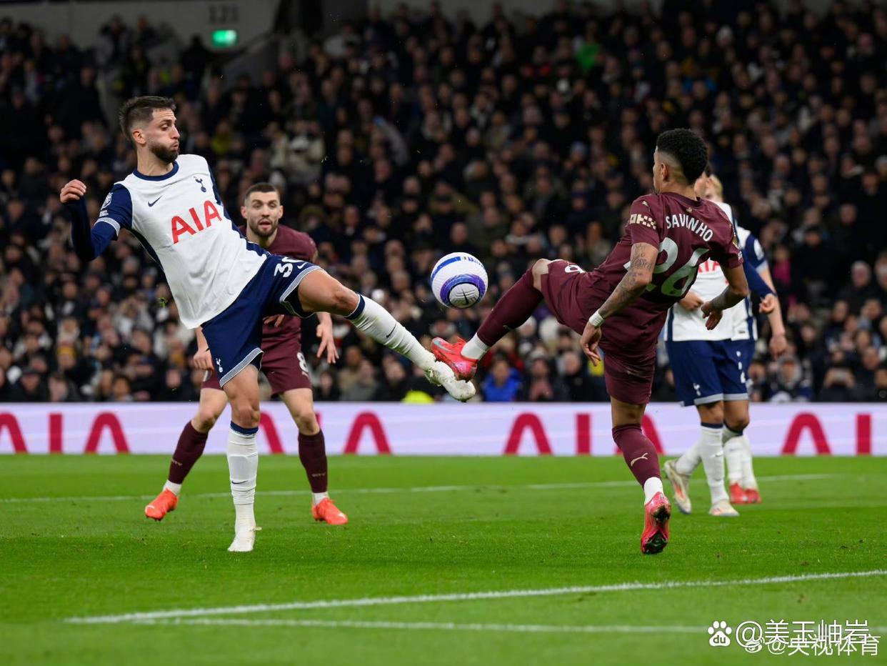 哈兰德重要时刻战术调整,曼联带队取胜!热度持续攀升