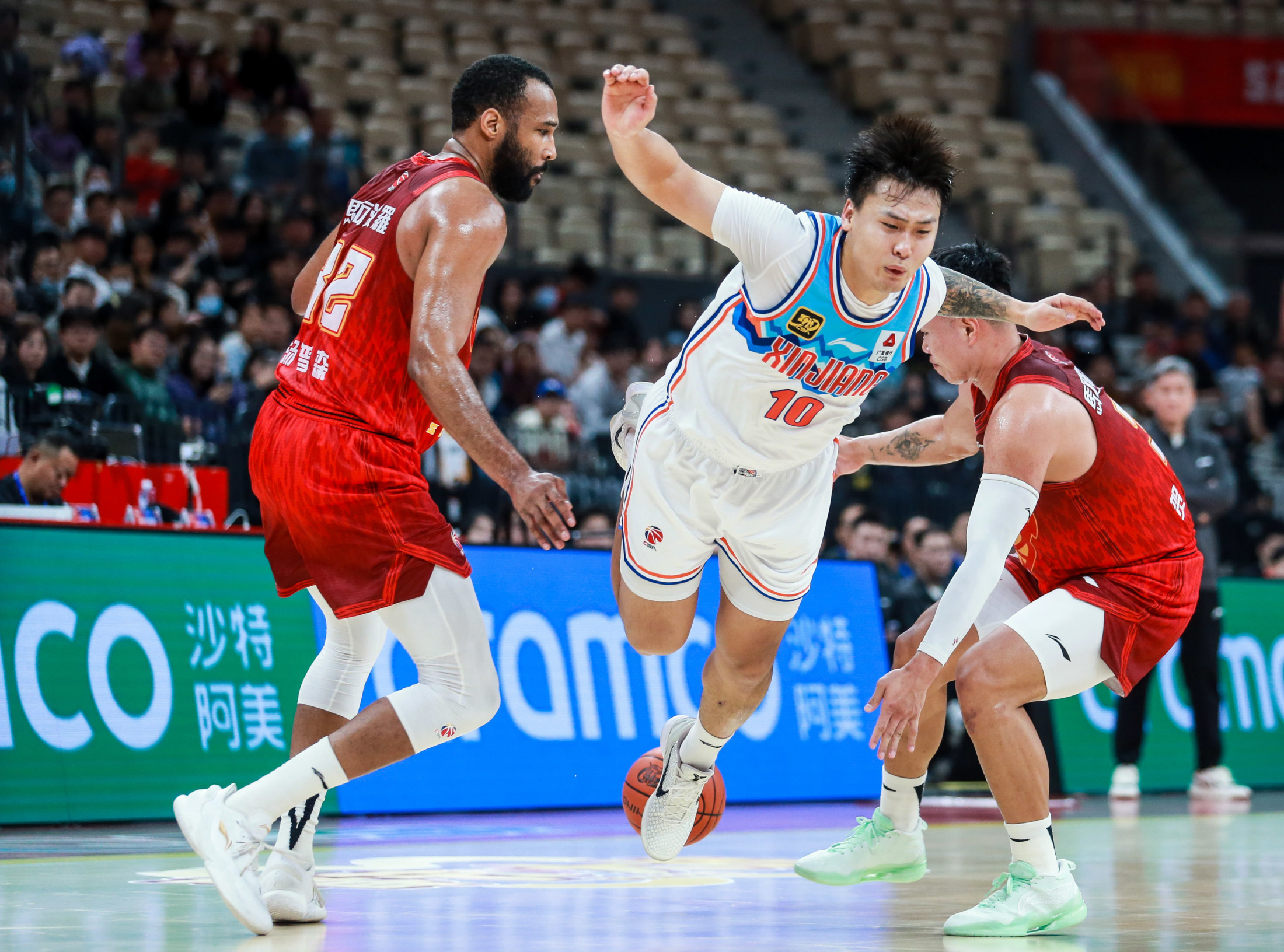 CBA季后赛加时末段走向成谜；新疆广汇完成体检；目标明确；更衣室氛围转暖的简单介绍